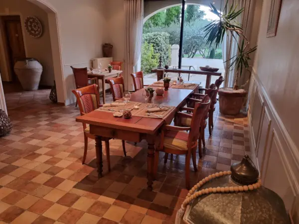 Table d'hôtes Clos des Cyprès